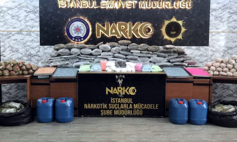 ÝSTANBUL'DA ART ARDA OPERASYONLAR: 352 KÝLO UYUÞTURUCU ELE GEÇÝR