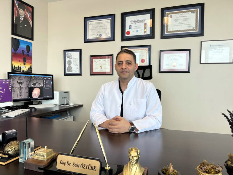 Beyin ve Sinir Cerrahisi Uzmanı Doç. Dr. Sait Öztürk