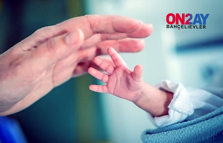 ilk üç ebeveynli bebeği dünyaya geldi