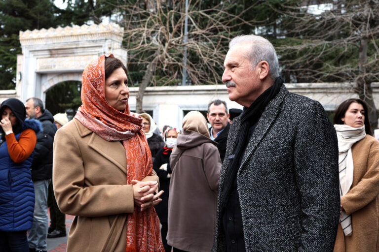 Hüseyin Yaman ablası vefat etti, Emine Gülizar Emecan