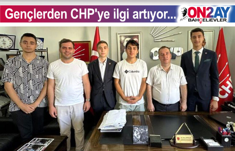 Gençlerden CHP'ye ilgi artıyor